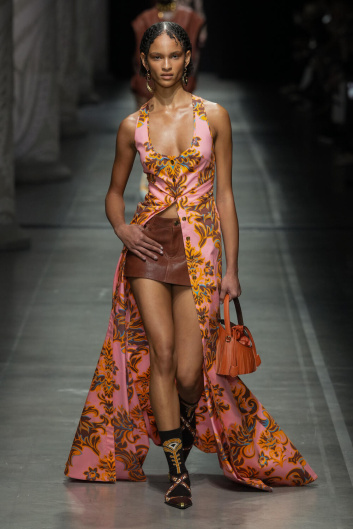 Fotoservizio/SS 2024/WOMEN/SFILATA/ETRO/DP2/1