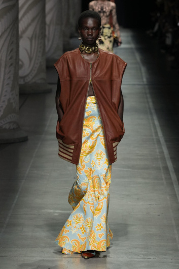Fotoservizio/SS 2024/WOMEN/SFILATA/ETRO/DP2/2