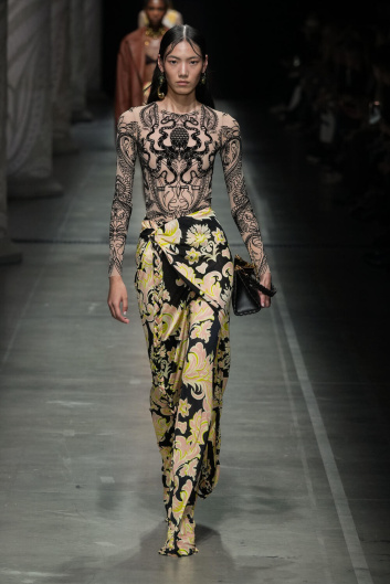 Fotoservizio/SS 2024/WOMEN/SFILATA/ETRO/DP2/3