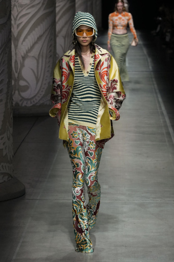 Fotoservizio/SS 2024/WOMEN/SFILATA/ETRO/DP2/11