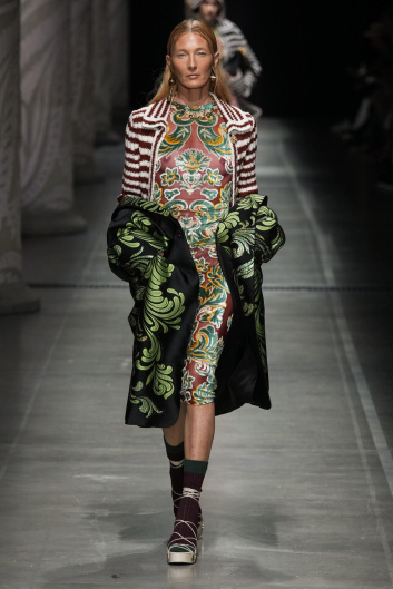 Fotoservizio/SS 2024/WOMEN/SFILATA/ETRO/DP2/1