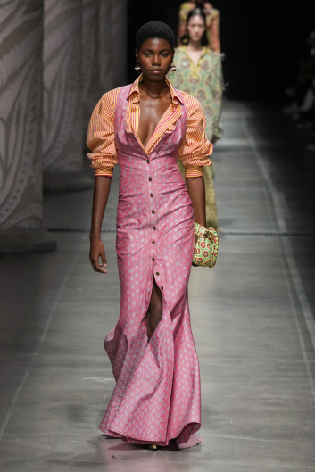 Fotoservizio/SS 2024/WOMEN/SFILATA/ETRO/DP2/15