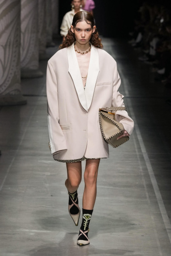 Fotoservizio/SS 2024/WOMEN/SFILATA/ETRO/DP2/10