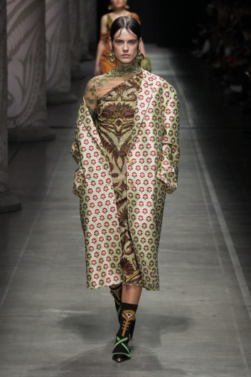 Fotoservizio/SS 2024/WOMEN/SFILATA/ETRO/DP2/4
