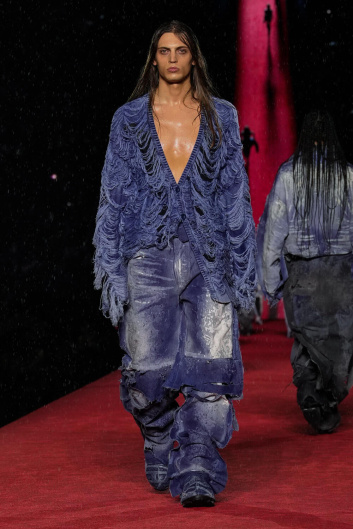 Fotoservizio/SS 2024/WOMEN/SFILATA/DIESEL/DP2/1