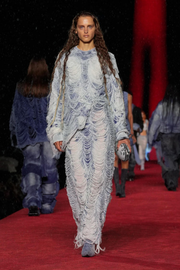 Fotoservizio/SS 2024/WOMEN/SFILATA/DIESEL/DP2/2