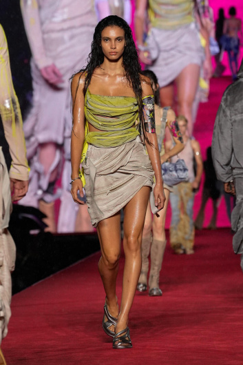 Fotoservizio/SS 2024/WOMEN/SFILATA/DIESEL/DP2/10