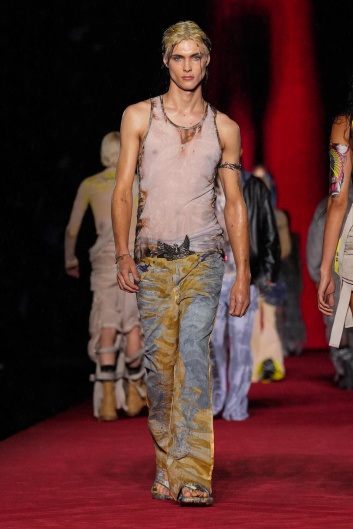 Fotoservizio/SS 2024/WOMEN/SFILATA/DIESEL/DP2/12