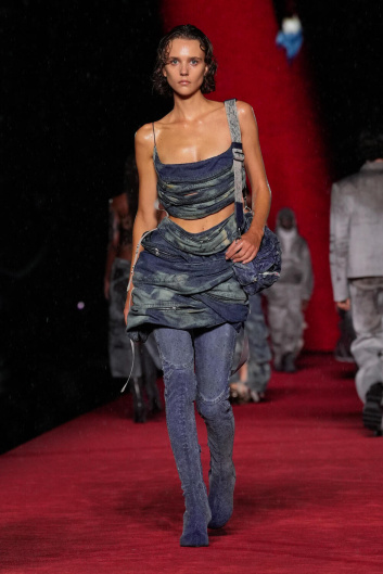 Fotoservizio/SS 2024/WOMEN/SFILATA/DIESEL/DP2/6