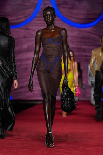 Fotoservizio/SS 2024/WOMEN/SFILATA/DIESEL/DP2/7