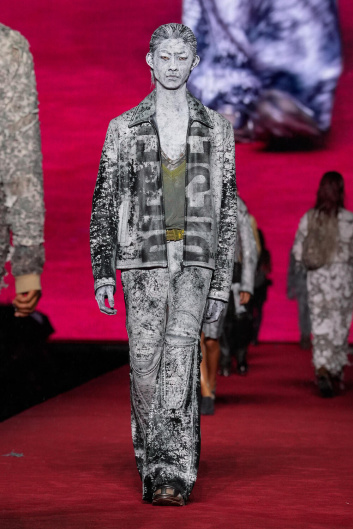 Fotoservizio/SS 2024/WOMEN/SFILATA/DIESEL/DP2/2