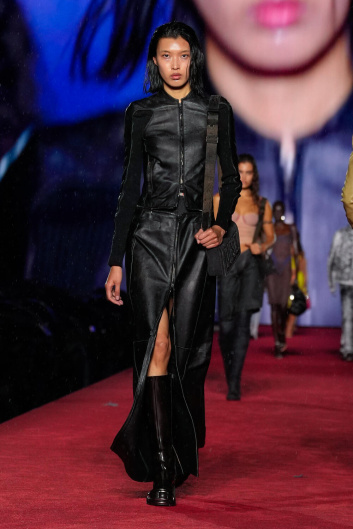 Fotoservizio/SS 2024/WOMEN/SFILATA/DIESEL/DP2/5