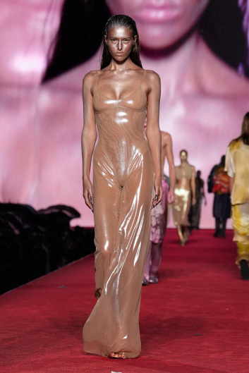 Fotoservizio/SS 2024/WOMEN/SFILATA/DIESEL/DP2/26