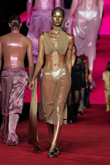 Fotoservizio/SS 2024/WOMEN/SFILATA/DIESEL/DP2/28