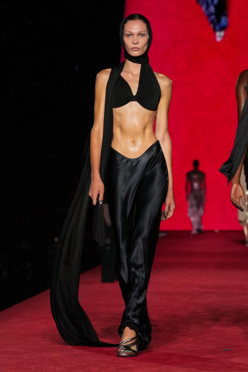 Fotoservizio/SS 2024/WOMEN/SFILATA/DIESEL/DP2/31