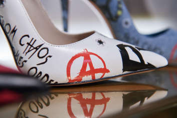 Fotoservizio/SS 2024/WOMEN/PRESENTAZIONE/LE SILLA/DP2/2