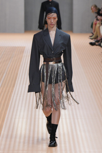 Fotoservizio/SS 2024/WOMEN/SFILATA/PRADA/DP2/23