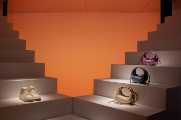 Fotoservizio/SS 2024/WOMEN/PRESENTAZIONE/HOGAN/DP2/3