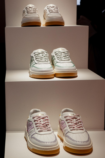 Fotoservizio/SS 2024/WOMEN/PRESENTAZIONE/HOGAN/DP2/9