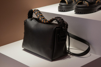 Fotoservizio/SS 2024/WOMEN/PRESENTAZIONE/HOGAN/DP2/17