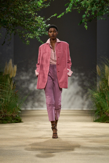 Fotoservizio/SS 2024/WOMEN/SFILATA/MAX MARA/DP2/7
