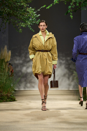 Fotoservizio/SS 2024/WOMEN/SFILATA/MAX MARA/DP2/14
