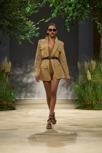 Fotoservizio/SS 2024/WOMEN/SFILATA/MAX MARA/DP2/21