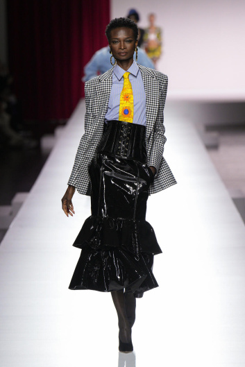 Fotoservizio/SS 2024/WOMEN/SFILATA/MOSCHINO/DP2/0