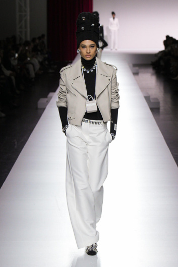 Fotoservizio/SS 2024/WOMEN/SFILATA/MOSCHINO/DP2/5