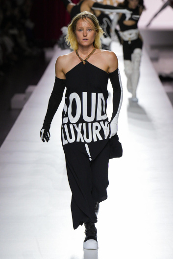 Fotoservizio/SS 2024/WOMEN/SFILATA/MOSCHINO/DP2/14
