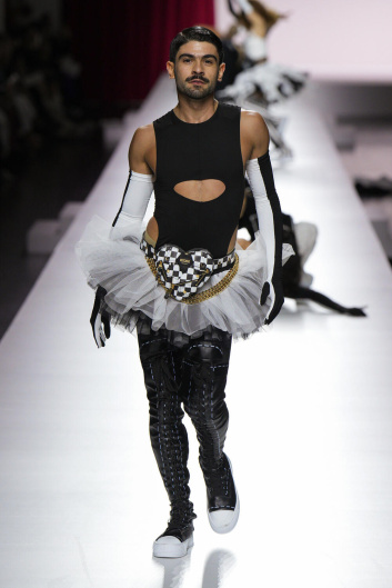 Fotoservizio/SS 2024/WOMEN/SFILATA/MOSCHINO/DP2/15