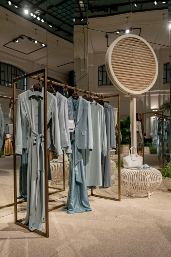 Fotoservizio/SS 2024/WOMEN/PRESENTAZIONE/KITON/DP2/11
