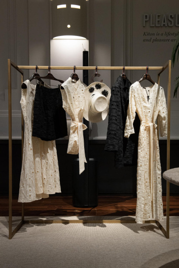 Fotoservizio/SS 2024/WOMEN/PRESENTAZIONE/KITON/DP2/6
