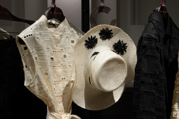 Fotoservizio/SS 2024/WOMEN/PRESENTAZIONE/KITON/DP2/30