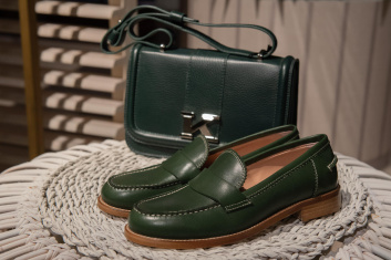 Fotoservizio/SS 2024/WOMEN/PRESENTAZIONE/KITON/DP2/27