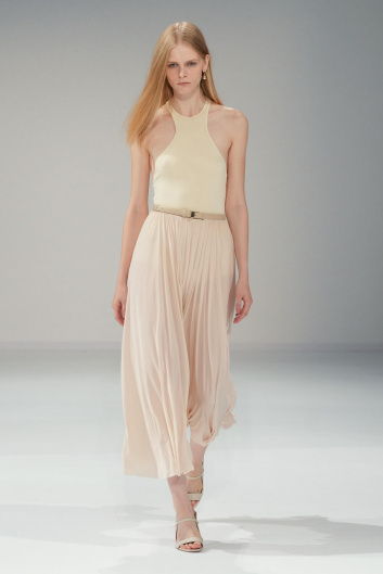 Fotoservizio/SS 2024/WOMEN/SFILATA/PHILOSOPHY DI LORENZO SERAFINI/DP2/1