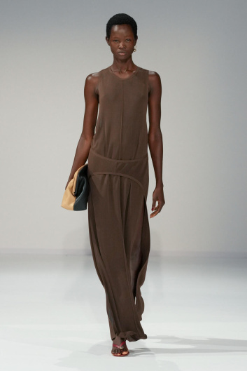 Fotoservizio/SS 2024/WOMEN/SFILATA/PHILOSOPHY DI LORENZO SERAFINI/DP2/4
