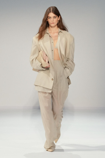 Fotoservizio/SS 2024/WOMEN/SFILATA/PHILOSOPHY DI LORENZO SERAFINI/DP2/0