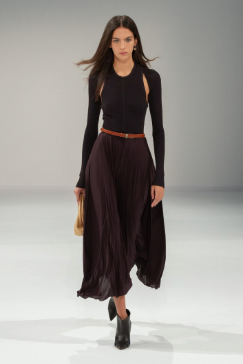 Fotoservizio/SS 2024/WOMEN/SFILATA/PHILOSOPHY DI LORENZO SERAFINI/DP2/9