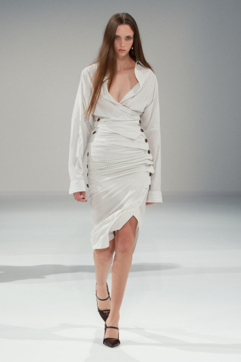 Fotoservizio/SS 2024/WOMEN/SFILATA/PHILOSOPHY DI LORENZO SERAFINI/DP2/5