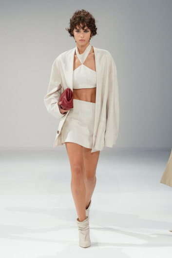 Fotoservizio/SS 2024/WOMEN/SFILATA/PHILOSOPHY DI LORENZO SERAFINI/DP2/18