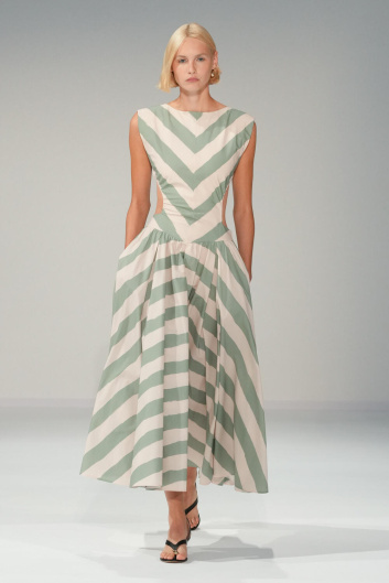 Fotoservizio/SS 2024/WOMEN/SFILATA/PHILOSOPHY DI LORENZO SERAFINI/DP2/12