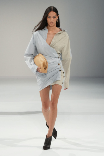 Fotoservizio/SS 2024/WOMEN/SFILATA/PHILOSOPHY DI LORENZO SERAFINI/DP2/6