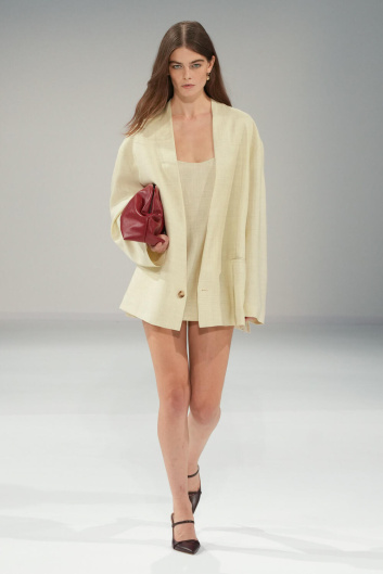 Fotoservizio/SS 2024/WOMEN/SFILATA/PHILOSOPHY DI LORENZO SERAFINI/DP2/7