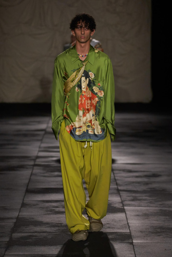 Fotoservizio/SS 2024/WOMEN/SFILATA/ACT N°1/DP2/2