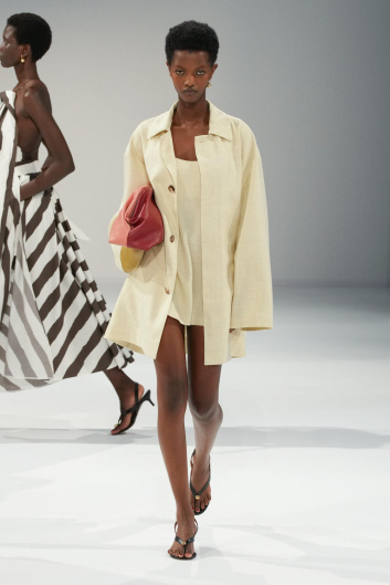 Fotoservizio/SS 2024/WOMEN/SFILATA/PHILOSOPHY DI LORENZO SERAFINI/DP2/5