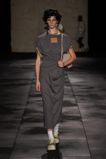 Fotoservizio/SS 2024/WOMEN/SFILATA/ACT N°1/DP2/7