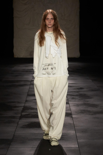 Fotoservizio/SS 2024/WOMEN/SFILATA/ACT N°1/DP2/6