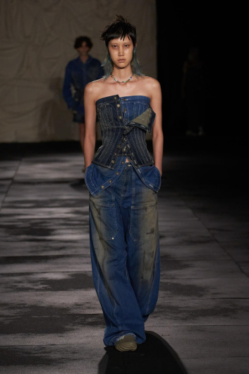 Fotoservizio/SS 2024/WOMEN/SFILATA/ACT N°1/DP2/21