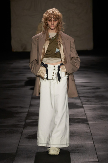 Fotoservizio/SS 2024/WOMEN/SFILATA/ACT N°1/DP2/14